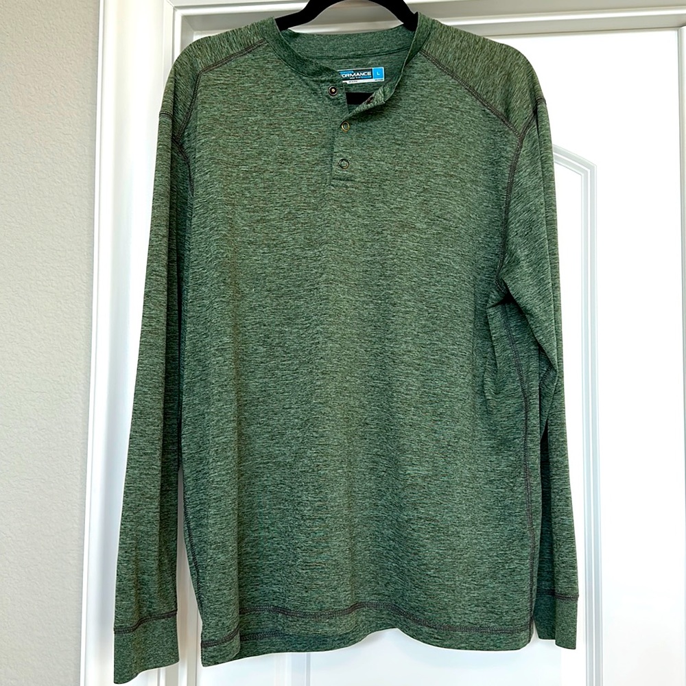 Round Tree & Yorke Performance Hunter Green Tech Long Sleeve with Snaps Top